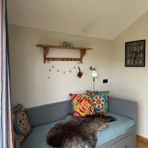 Bezauberndes Tiny House Im Gruenen Ferienhaus
